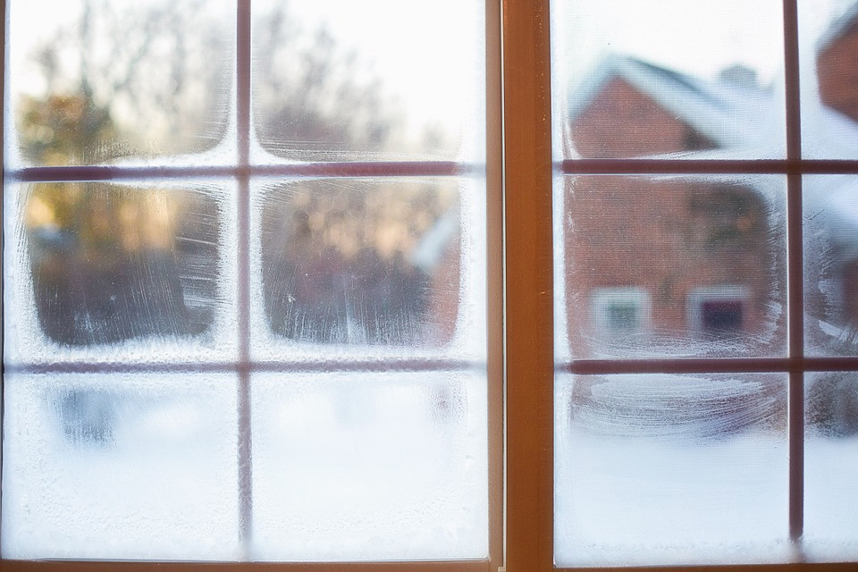 frost-on-window-637531_960_720