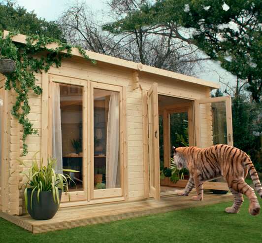 Eric the Tiger, Tiger Sheds Optima Log Cabin, Garden, grass